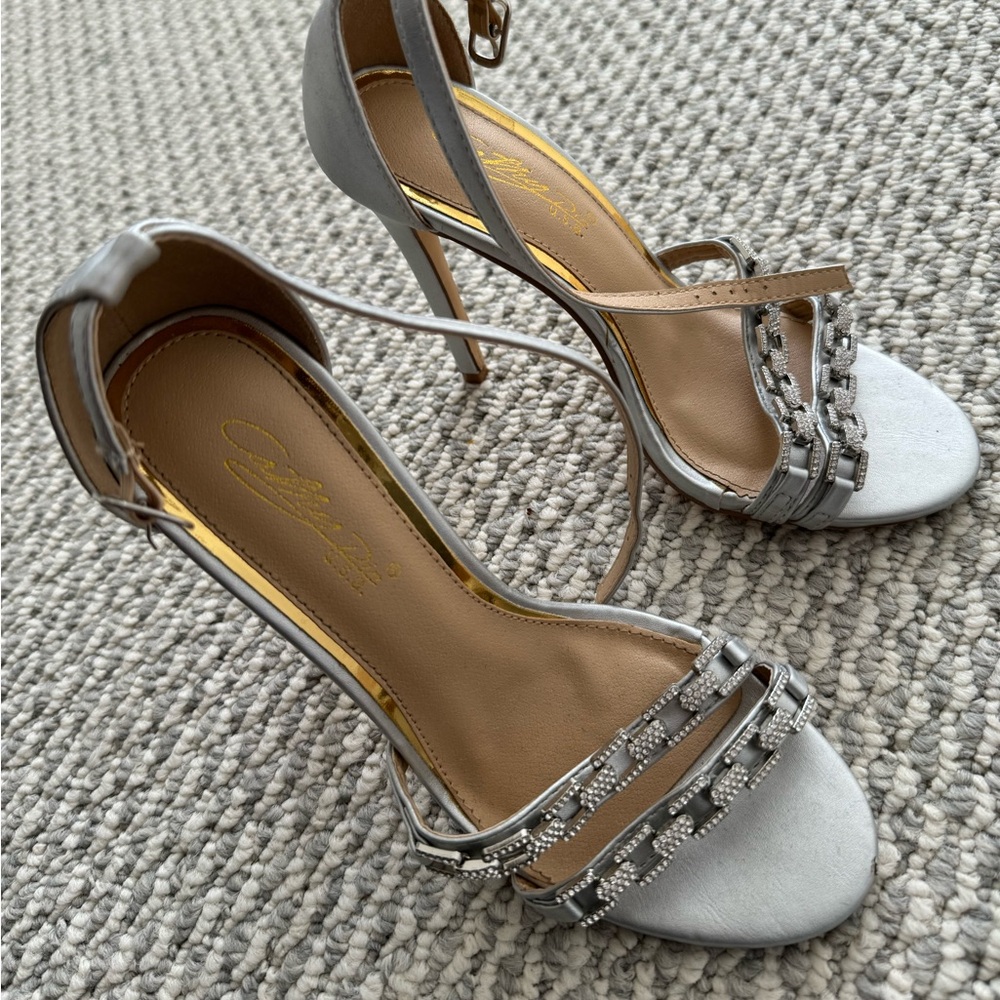 Barely used high heels - 7